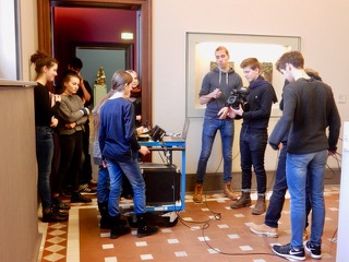 SchülerInnen beim Filmdreh